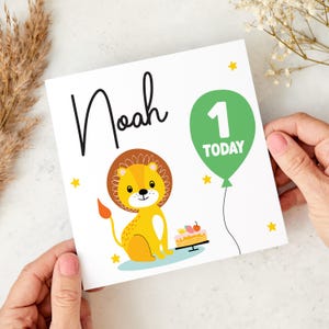 Carte d'anniversaire personnalisée pour garçon et fille 1 aujourd'hui sur le thème de la jungle du lion avec ballon et gâteau Souvenir mignon pour tout-petit 1er 2e 3e 4e Je suis un