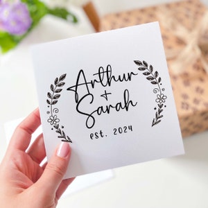 Carte de mariage avec nom et date Félicitations pour vos fiançailles de mariage Carte florale Carte de voeux pour couple de jeunes mariés Fiançailles