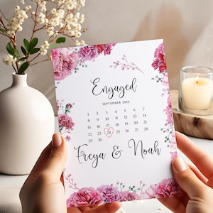 Carte de fiançailles personnalisée avec noms et date, calendrier romantique, souvenir pour couple fiancé, thème amour floral