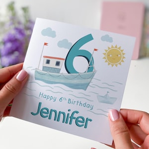 Gepersonaliseerde verjaardagskaart met bootthema voor jongens of meisjes – aangepaste naam en leeftijd – nautisch ontwerp aandenken voor kinderen – Marine verjaardag