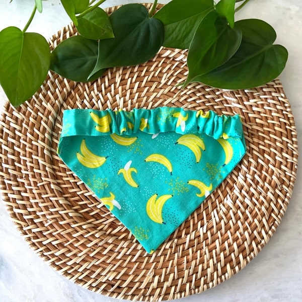 Slip-on Elastic Dog Bandana Bananas