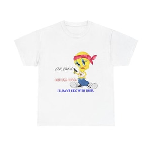 Retro Y2K Meme Gangster Twiety Bird Tee | Lustige Looney Tunes Parodie & 2000s Aesthetic Streetwear