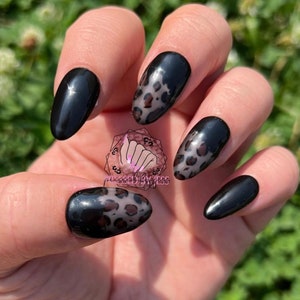 Black Leopard  Press On Nails