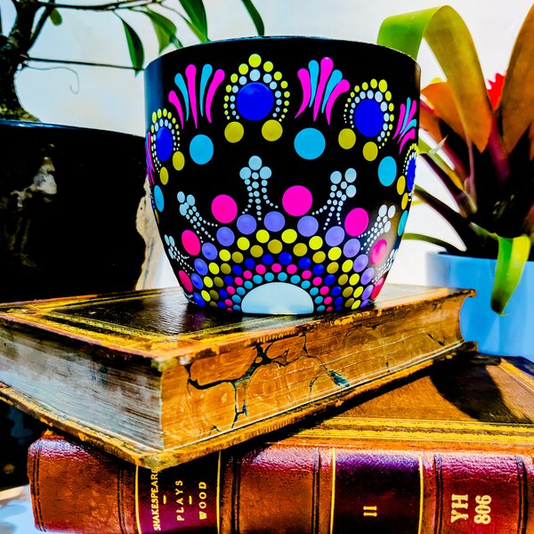 Decorative|Hand painted Mandala flower pot|Made in London,UK|Perfect gift idea