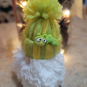 Spring yarn gnome