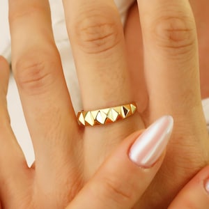 Big Pyramid Ring, 14K Solid Gold Pyramid Ring, Sterling Silver Pyramid Ring, Spike Ring, Handmade Gold Ring, Gift for Her, Christmas Gift