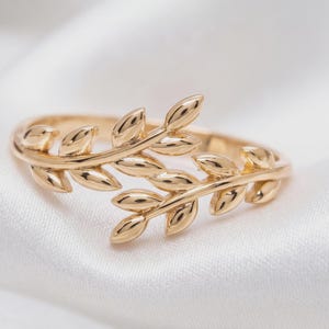 14K Solid Gold Leaf Ring, Olive Branch Statement Band, Dainty Laurel Wreath Ring for Women, Nature Inspired Minimalist Fine Jewelry