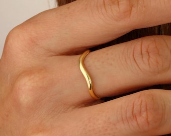 14K Solid Gold Wave Ring, Sterling Silver Wave Ring, Tiny Zigzag Ring, Minimalist Curved Gold Ring, Mother&#39;s Day Gift, Valentine&#39;s Day Gift