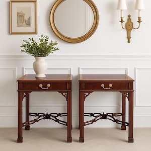 Vintage Drexel Heritage Traditional Mahogany End Tables - a Pair