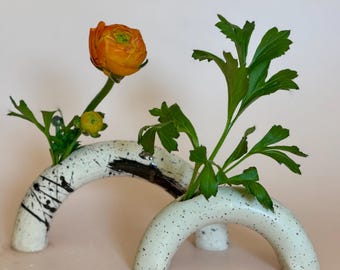 Ceramic Arch Bud Vase – Speckled Stoneware – Cream or Splatter Glaze