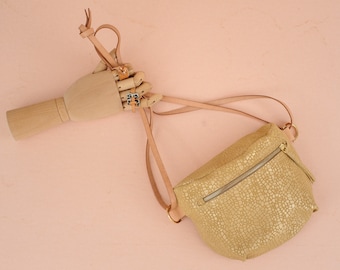 Festival Hand Stitching embossed Leahter beige Bag/hip bag for women/ Leather crossbody bag/upcycling Bum bag /Vegetable Tanned Leather/