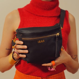 Festival Hand Stitching Leahter sac rouge/sac de hanche pour femmes/ Sac crossbody en cuir/ Cuir authentique fait à la main/Cuir tanné végétal