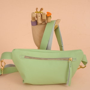Sac pistache en cuir couture main Festival Sac banane pour femme Sac bandoulière en cuir Sac banane Véritable sac fait main