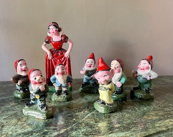 VINTAGE Ceramic Snow White & The Seven Dwarfs Set