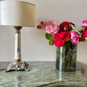 Vintage French Brass & Ceramic Table Lamp – Floral Design – 25cm – Cottagecore Lighting – Parisian Decor