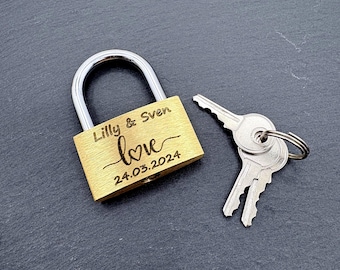 Personalized love lock - Engraved lock - Gift for couples - Wedding - Valentine's Day - Love Lock - Lock with name
