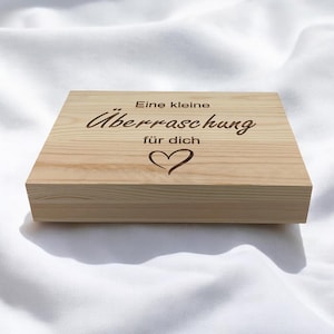 Geschenkbox Holz | Personalisiert mit Wunschgravur | Holzkiste selbst Befüllen | Geschenk Freundin, Mutter, Oma | Hochwertig