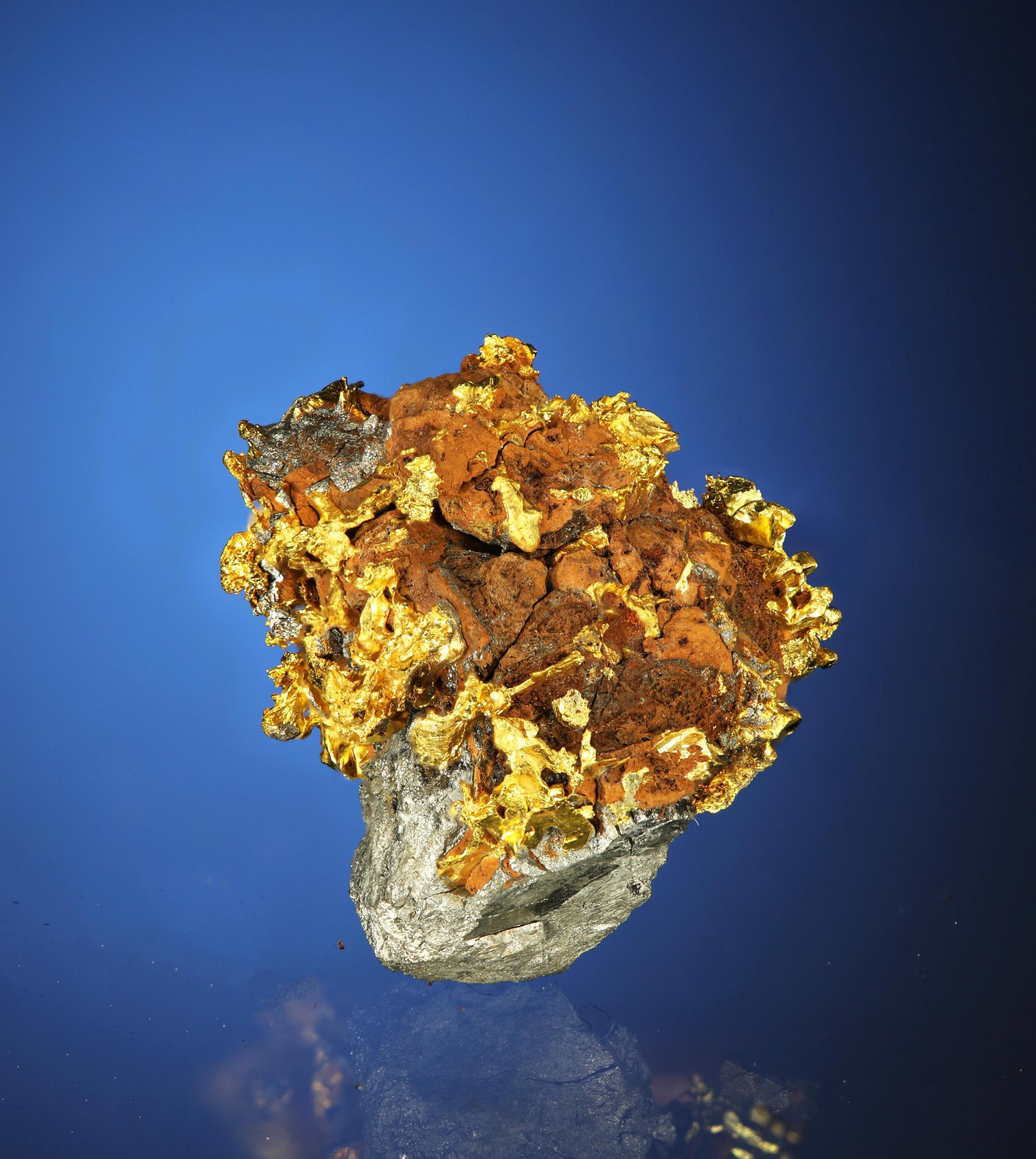 Gold Oxide Rocks Gold Crystals on Iron Oxide Matrix Natural Crystal Gold Specimen ...