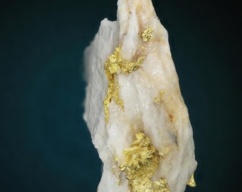 方解石マトリックス上の天然金箔結晶 天然金標本 - カリフォルニア州