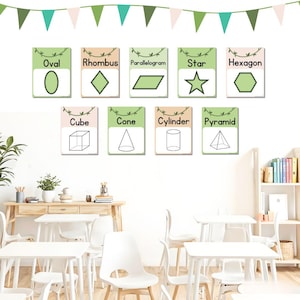 Cartazes de formas 2D e 3D com tema de safári na selva para quadros de avisos e decoração de sala de aula de volta às aulas - Matemática e geometria
