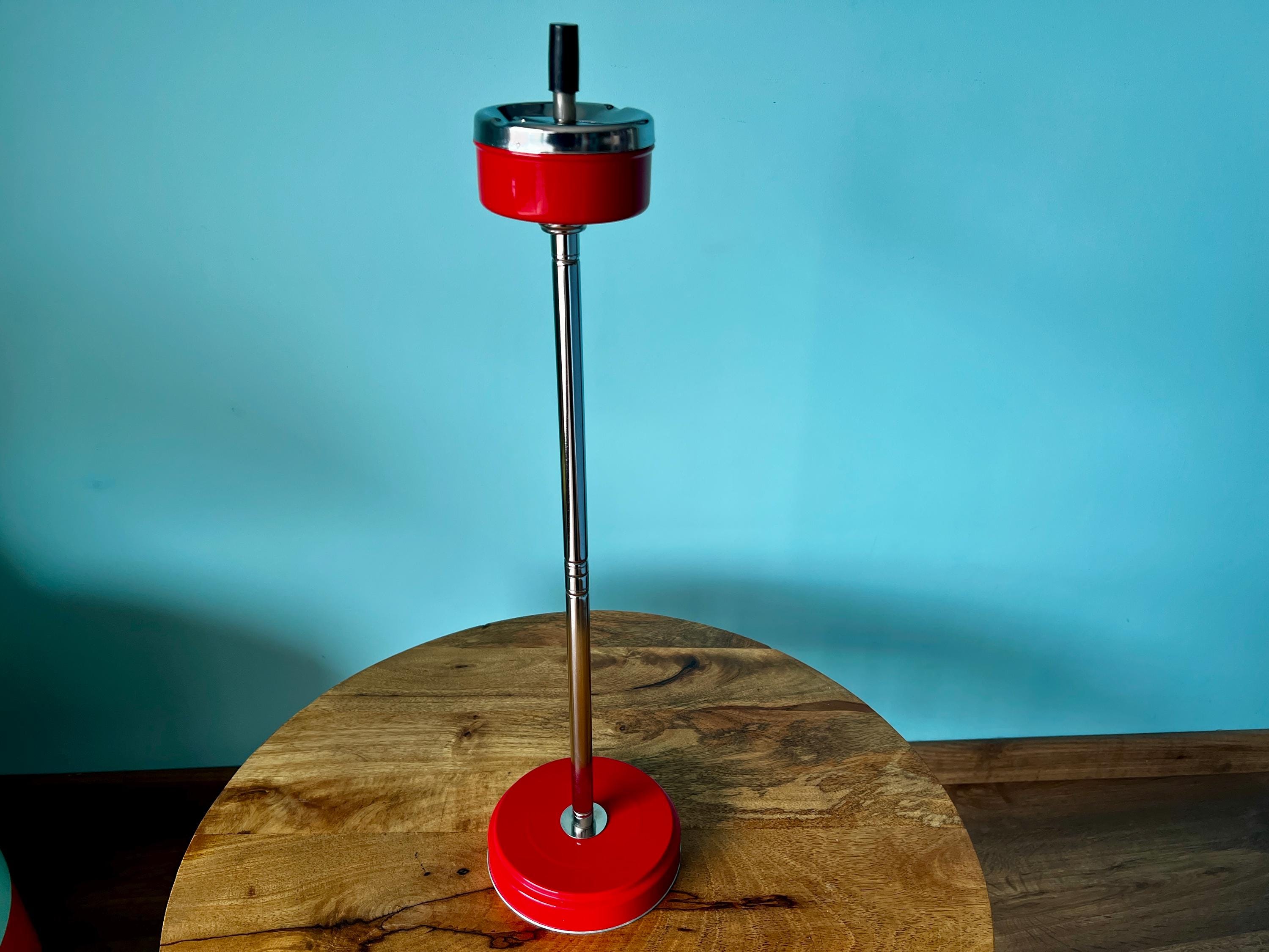 Vintage Stehaschenbecher aus den 70er Jahren – spanische Fertigung mit versilbertem Oberteil und rustikalem Charme – Retro-Dekoration für Zuhause oder Büro