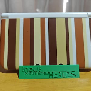 New Nintendo 3DS Display Stand