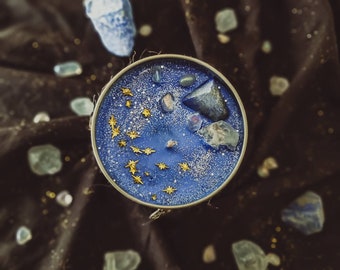 STARGAZING - Crystal Infused Intention Candle | magic manifestation witch ritual uk celestite lapis lazuli astrology vegan throat chakra
