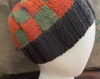 Kid Tuque, handmade, knitted beanie, chequered, pompon faux pompon , removable, children Hat, winter hat