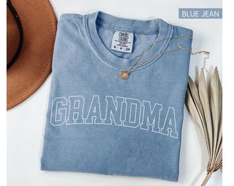 Grandma Shirt Comfort Colors®, Grandma Tshirt, Grandma Tee, Pregnancy Announcement Shirt, Pregnancy Reveal to Mom, New Grandma Gift