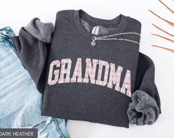 Grandma Valentine Sweatshirt, Valentine Grandma Shirt, Grandma Gingham Shirt, Grandma Crewneck, Grandma Sweater, New Grandma Gift