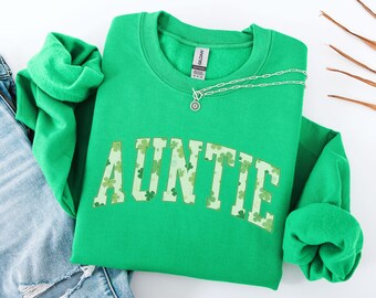 Auntie St Patrick's Day Sweatshirt, Auntie Shamrock Sweatshirt, Auntie St Patty's Day Shirt, Aunt Crewneck, Irish Aunt, Lucky Auntie Sweater