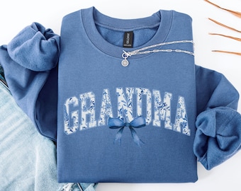 Grandma Sweatshirt, Blue Bow Toile Grandma Shirt, New Grandma Gift, Pregnancy Announcement, Grandma Sweater, Pregnancy Reveal, Grandma Gift