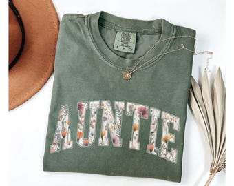 Comfort Colors® Auntie Shirt, Aunt Shirt, Floral Auntie, New Aunt Gift, Pregnancy Announcement, Gift for Aunt, Pregnancy Reveal to Aunt