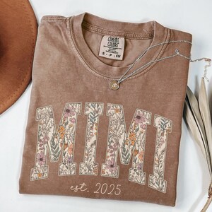 Custom Comfort Colors® Grandma Shirt, Mothers Day Gift, Gift for Grandmother, Nana Tee, Grandma Est Date Tshirt, Gigi Shirt, Mimi Shirt