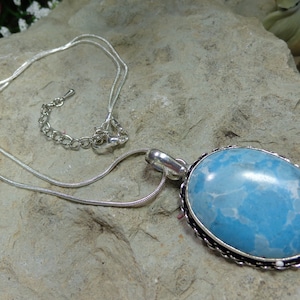 Howlite Turquoise Oval Pendant Necklace