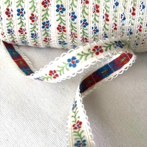 1/2" Vintage Woven Jacquard Sweet Picot Edge Floral Scalloped Stitch Edging, Floral Cotton, Red, White, Blue