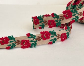 Vintage Novelty Natural Tan French Woven Floral Chain Knit Trim, Passementrie, Doll Trim, Floral  Fabric Ribbon Trim