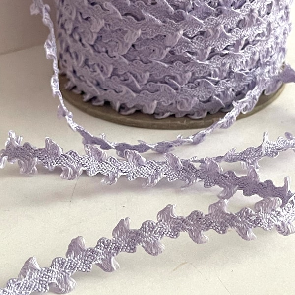 2 YARDS Vintage Lovely Lavender Feather Edge Ric Rac Reversible Ribbon, True Vintage Quality, Dainty Trim Accent Ribbon Trim