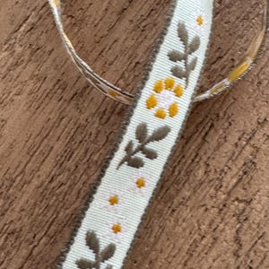 Vintage Sweet (2yds) Natural Woven Floral  Embroidered Jacquard Ribbon Trim Natural Multi, Floral Design