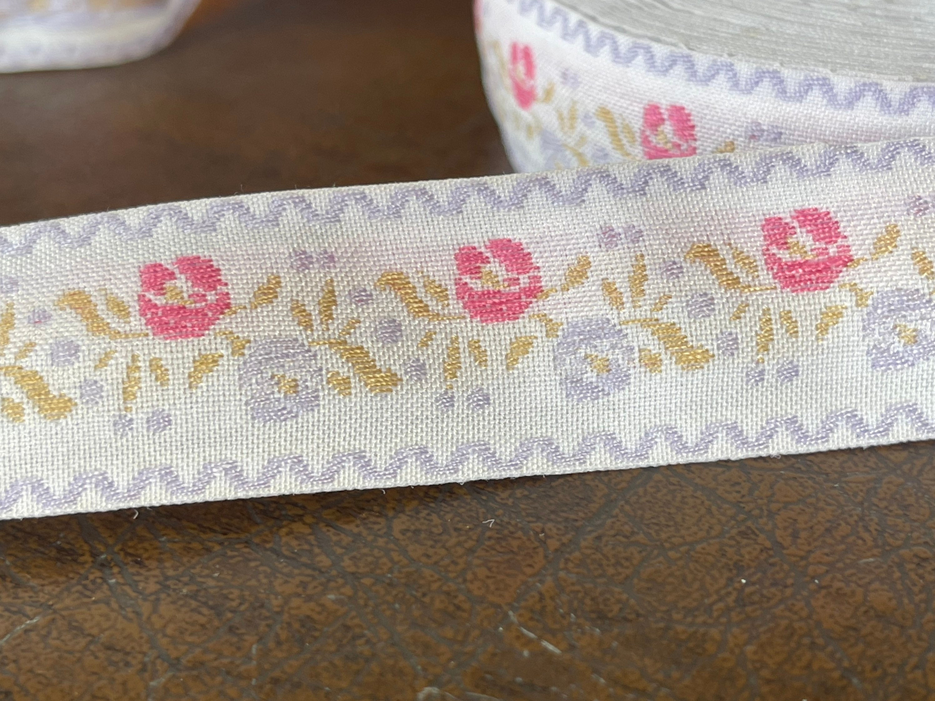 Vintage Cotton Floral Embroidered Victorian Stitch Edged