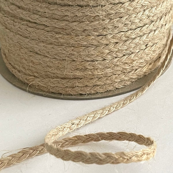 Vintage Jute Braid, Natural True Vintage Jute Braid, Vintage natural Jute, Novelty trim Belts, Straps, Bags, Jute Twist Flat Cord