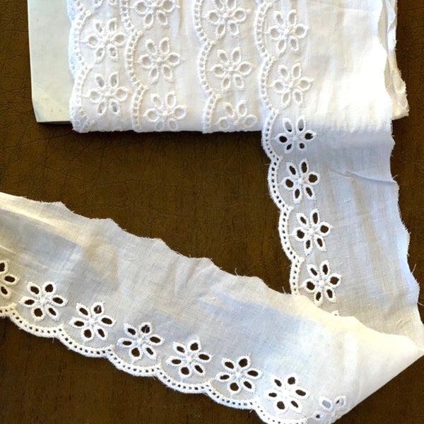 2.5" Floral Cotton Eyelet Lace Scalloped Eyelet Floral Edge White, Dainty Embroidered Peek-A-Boo Lace Edge Detail, Knit Lace -