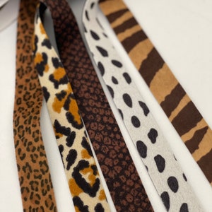 1&quot; Velvet Wild Jungle Animal Prints Soft Velvet Ribbon, Jungle Love Luxurious Plush Smooth Prints Black Reversible Side Velvet Vintage