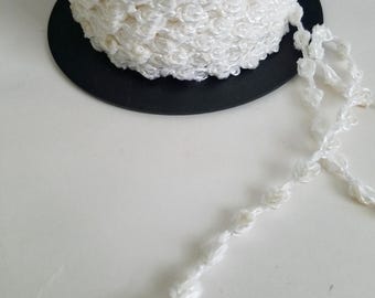 Vintage White Chenille Rosebud Floral Chain Novelty Soft Knit Ribbon Trim Velvet, Velour Soft Plush Rosebud Reversible Accent Trim Rosebud