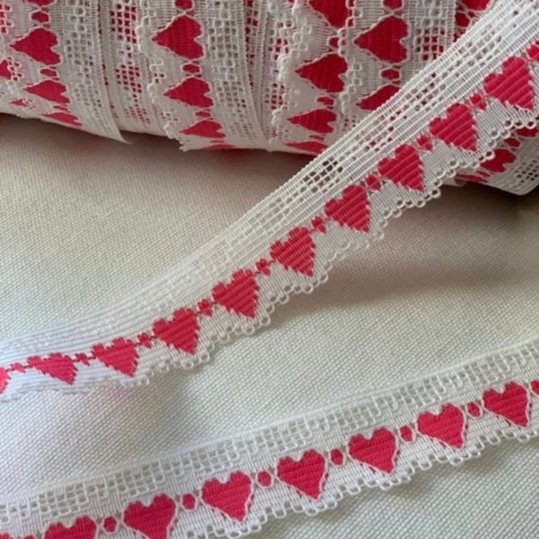 1" Vintage Scalloped Heart Knit Lace Bright Pink/White Scalloped Knit Lace, Adorable Heart Chain Rashcel Lace