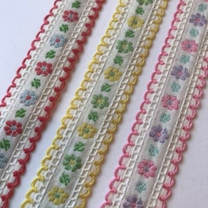 Vintage Cotton Floral Embroidered Victorian Scalloped Stitch Picot Edged Eyelet Lace Woven Jacquard Floral Ribbon