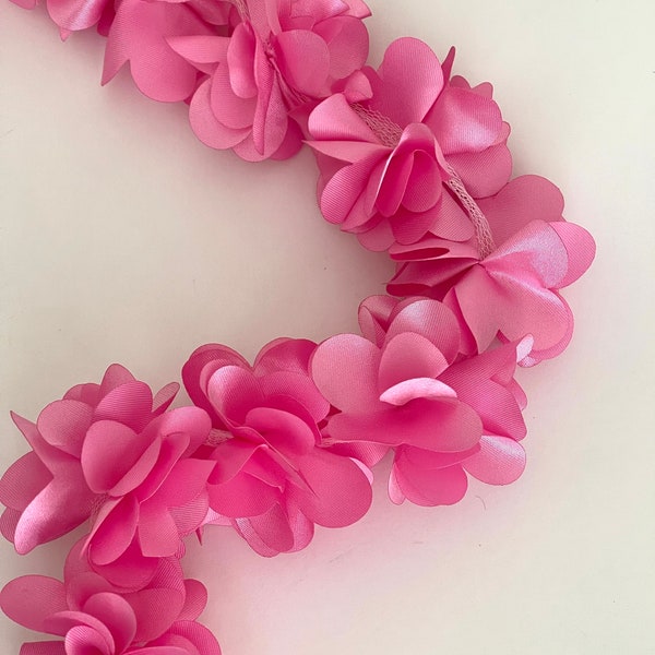 3D Satin Pink Floral Clusters Garland Chain  Novelty Pink 3D Flower Knit Trim, Floral Patches, Applique,Passementrie, Doll Trim,