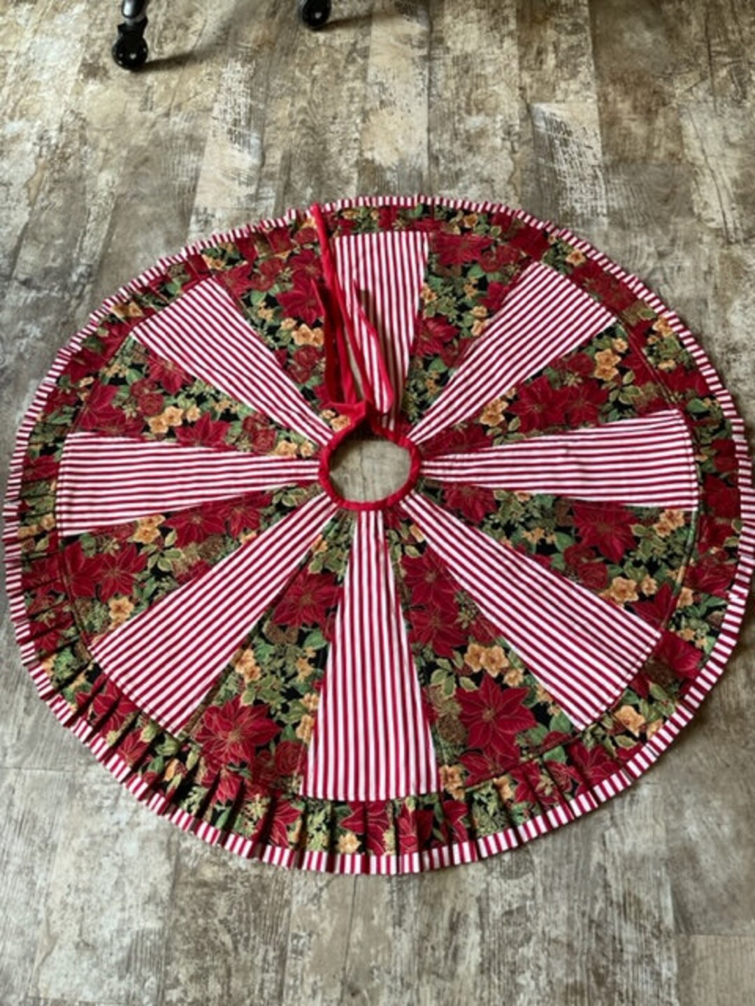Christmas Tree Skirt Quilted Tree Skirt Poinsettia Tree Etsy