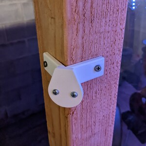 Nest Cam Outdoor(wired) Gen1 - Exterior Corner Mount