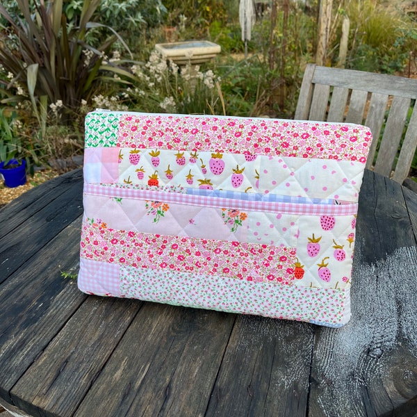 Handmade quilted laptop case with pocket - handmade for all laptop sizes / models